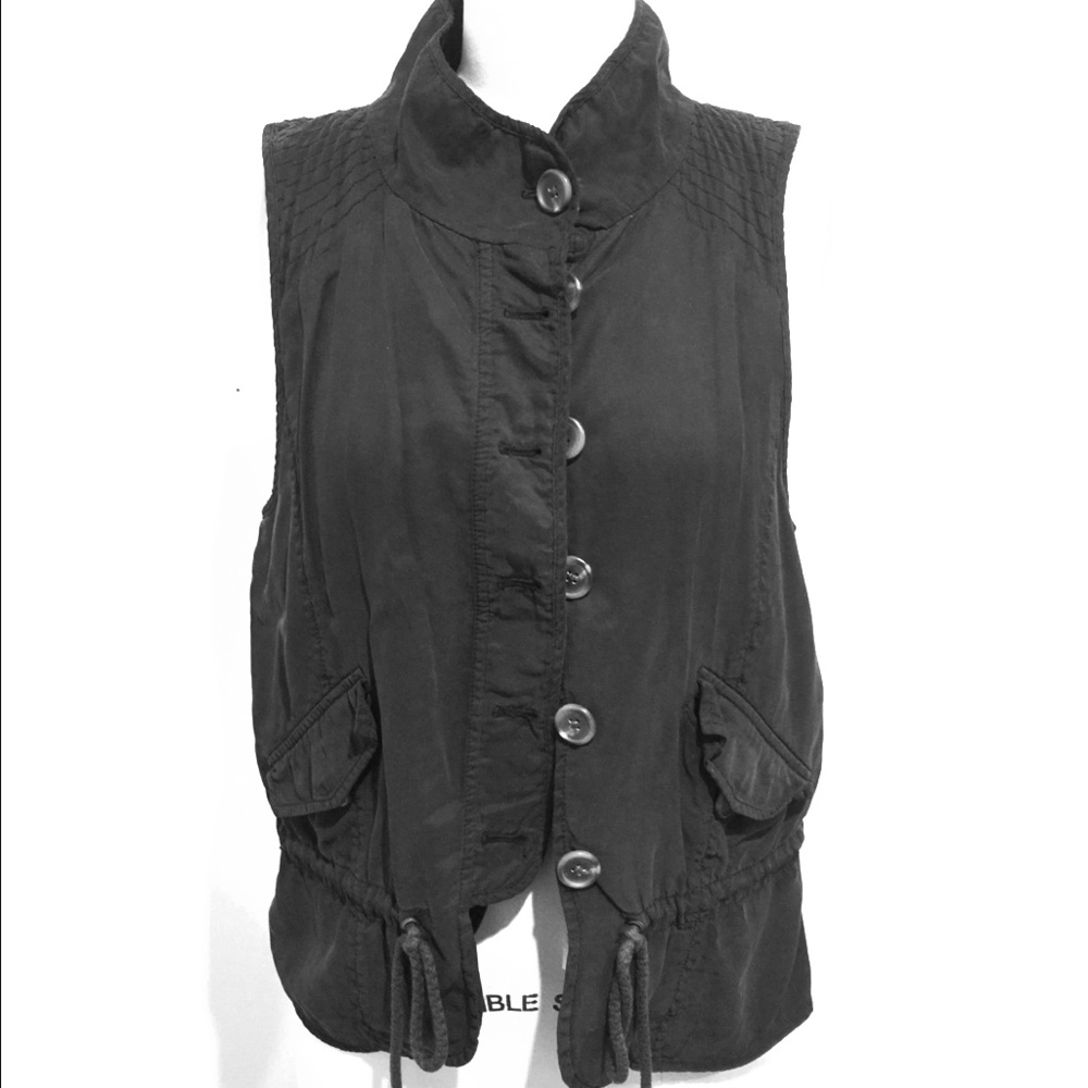 Lightweight, button-front vest (Madewell)